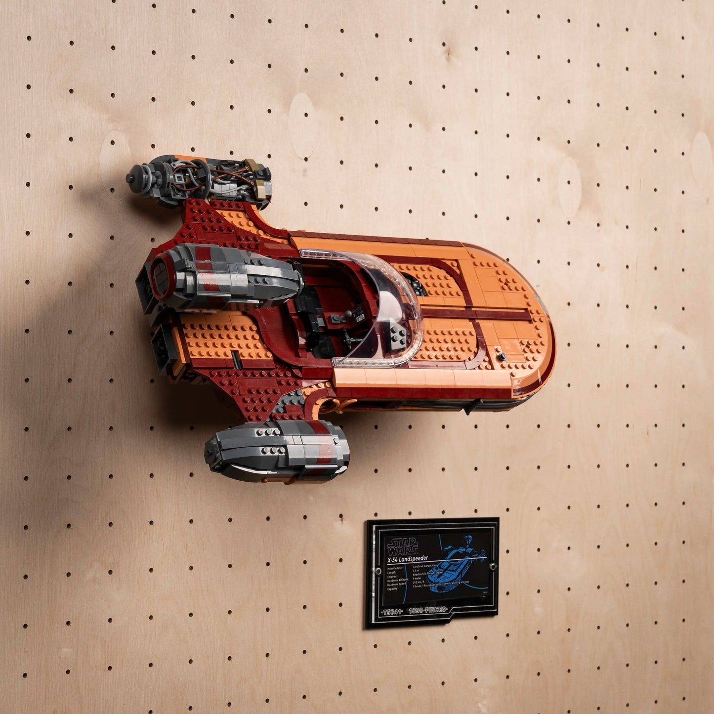 Wall mount for Lego Star Wars™  75341 Luke Skywalker’s Landspeeder™