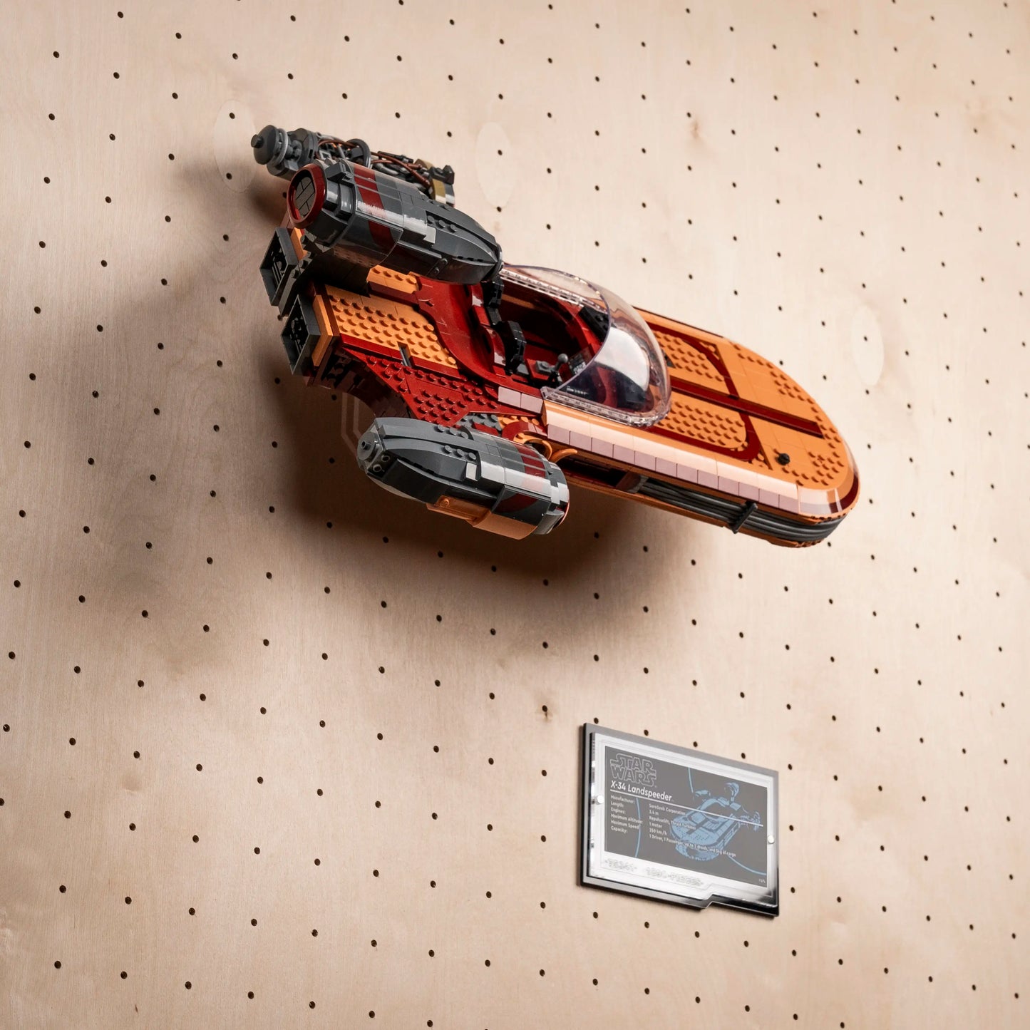 Wall mount for Lego Star Wars™  75341 Luke Skywalker’s Landspeeder™