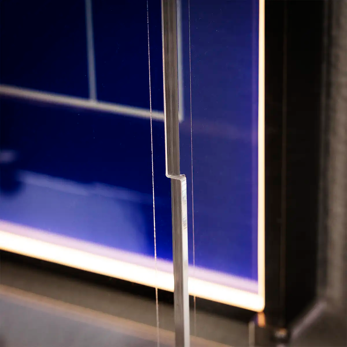 Acrylic Cover for Tenis Racket Display Frame – Ultra Clear & Dustproof