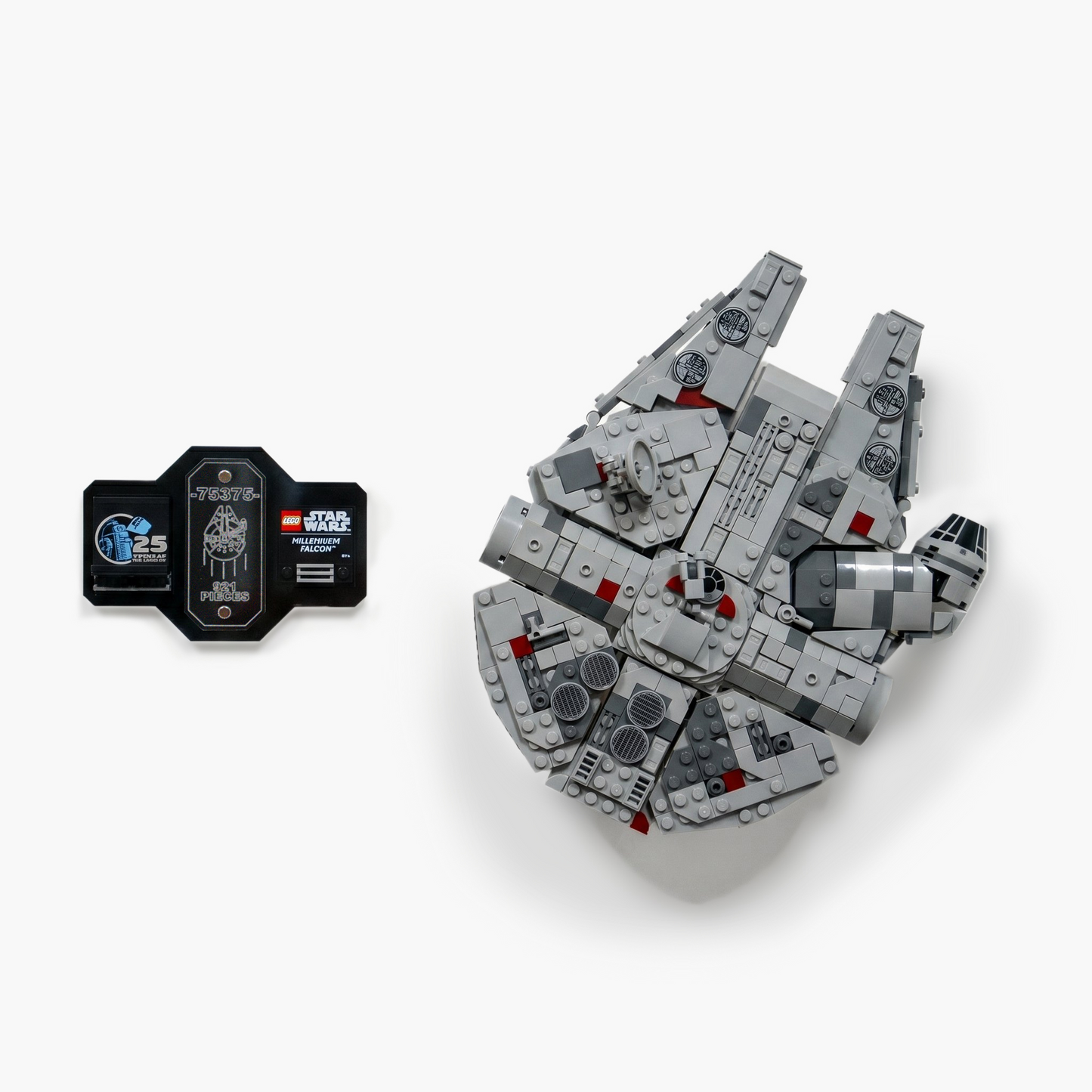 Wall mount display for Lego Star Wars™ 75375 Millennium Falcon
