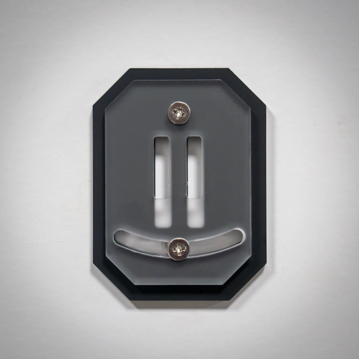 Wall mount display for Lego Star Wars™ 75375 Millennium Falcon